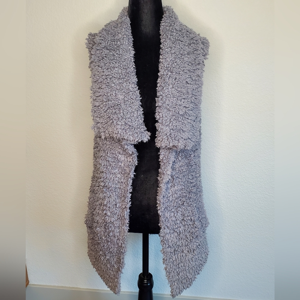 Coffee Shop Sherpa Vest - Picture 2 of 15